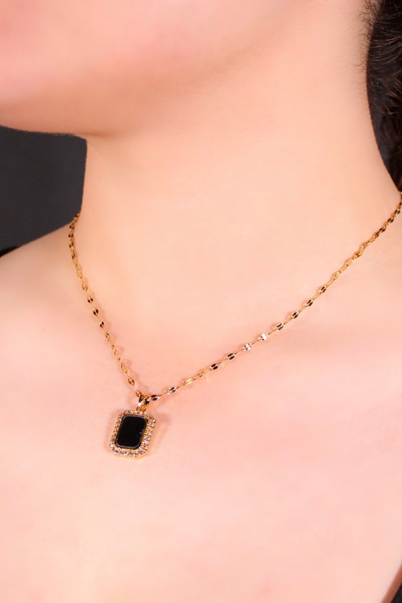 Collar Elegante